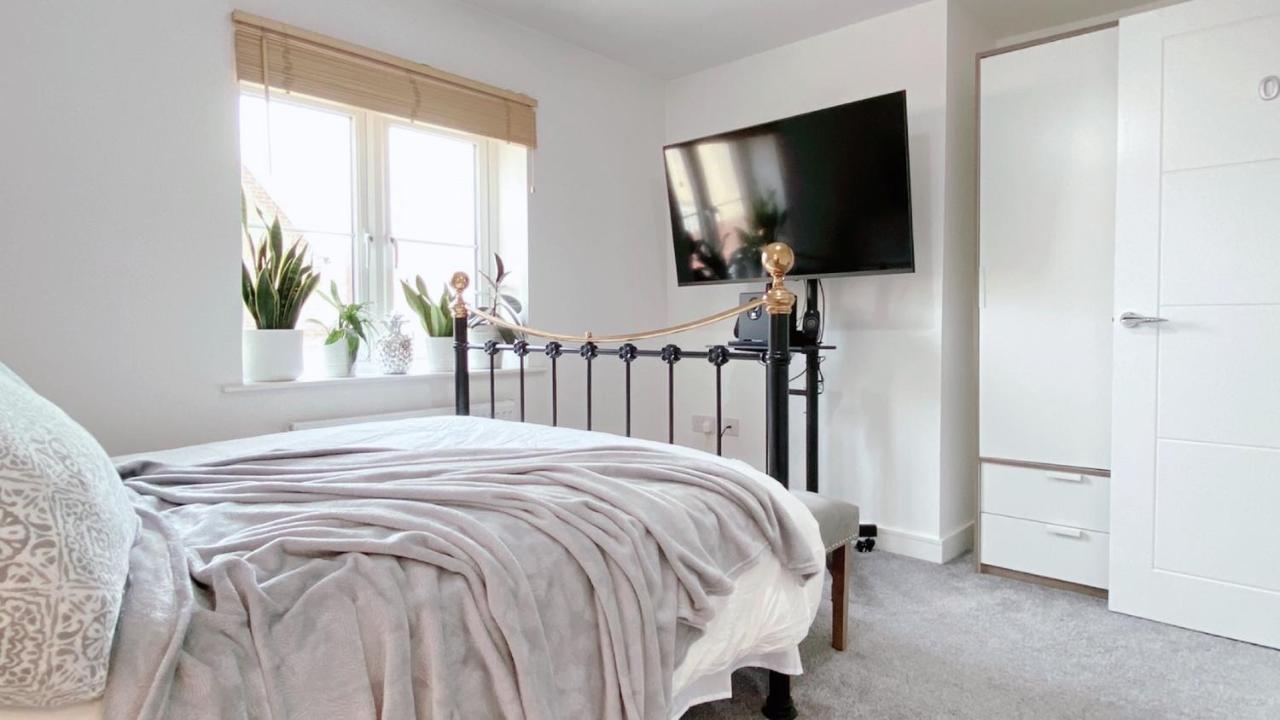 Entire Home: Bicester Village 10Min Walk Exterior photo